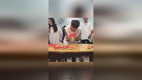 吃瓜直播王炸组合,揭秘热门搭档背后的故事